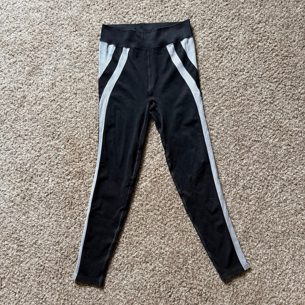 Free People Movement Free Kick Leggings NWOT Size M/L Black Combo - Picture 5 of 7